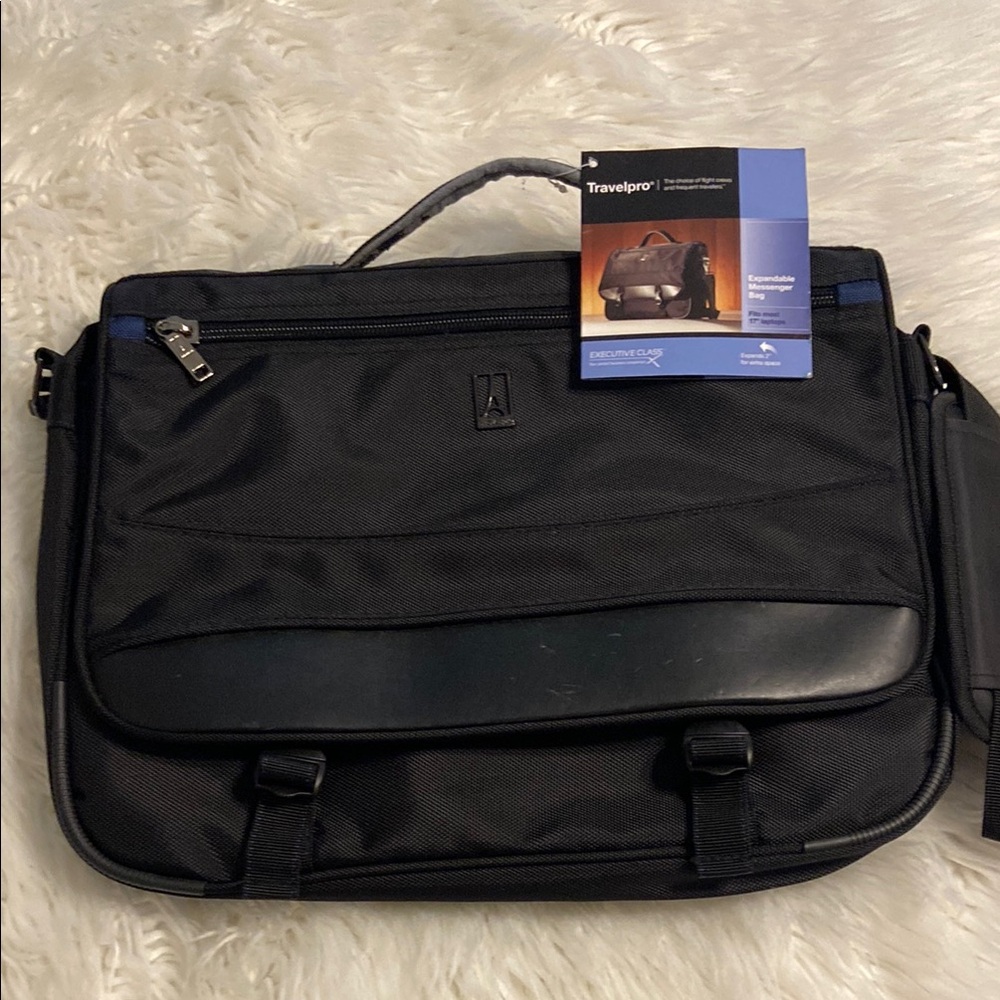 TRAVELPRO Black Men's Bag Expendable Messenger  Bag  wide 17/18” lengths 13/14”
